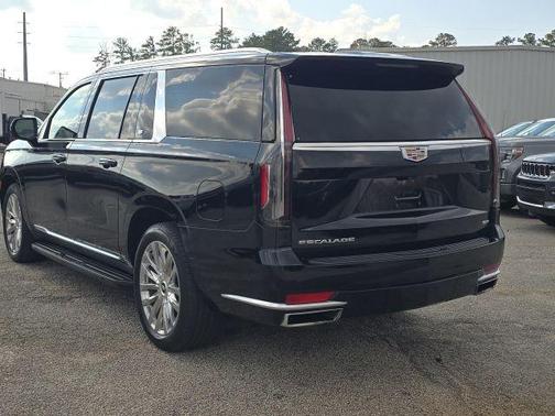2024 Cadillac Escalade ESV Premium Luxury
