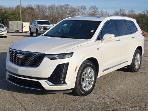2024 Cadillac XT6 Luxury FWD