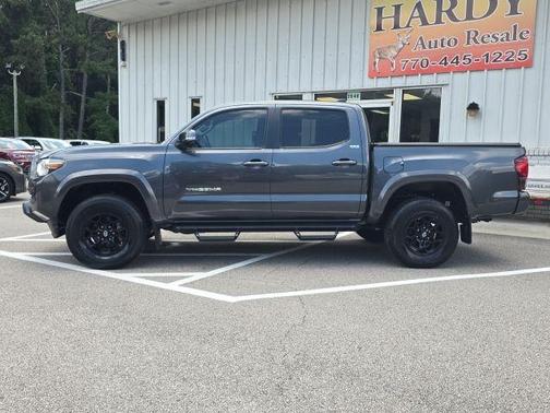 2022 Toyota Tacoma SR5