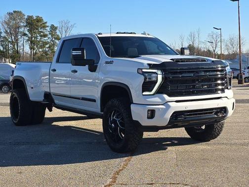 2024 Chevrolet Silverado 3500 High Country