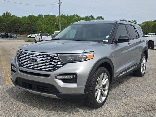 Iconic Silver Metallic 2023 Ford Explorer Platinum