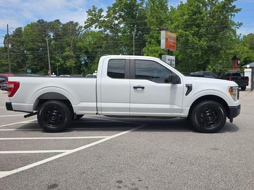 Oxford White 2022 Ford F-150 XL