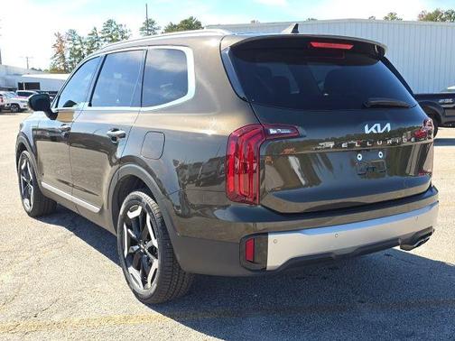 2023 Kia Telluride S