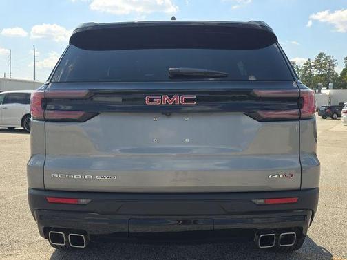 2025 GMC Acadia AT4