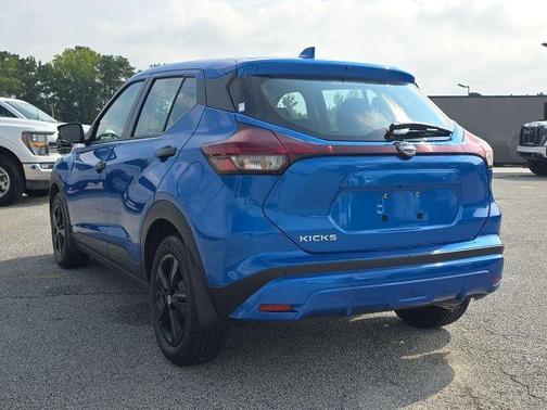 2024 Nissan Kicks S