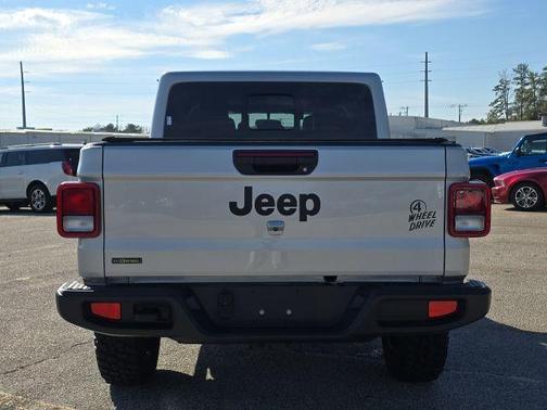 2023 Jeep Gladiator Sport