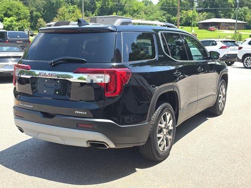 2022 GMC Acadia SLE