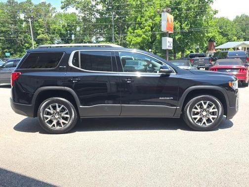 2022 GMC Acadia SLE