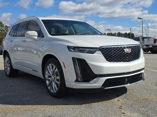 2023 Cadillac XT6 Premium Luxury FWD