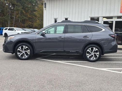 2022 Subaru Outback Touring