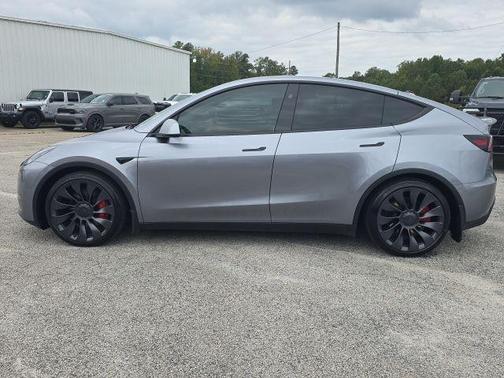 2024 Tesla Model Y Performance