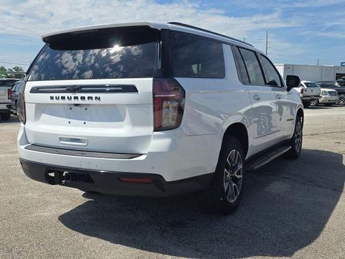 2021 Chevrolet Suburban LT