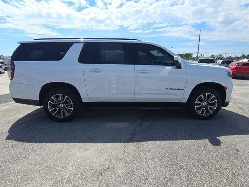 2021 Chevrolet Suburban LT