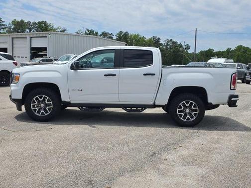 2022 GMC Canyon AT4 w/Cloth