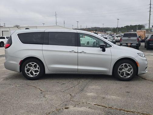 2024 Chrysler Pacifica Limited