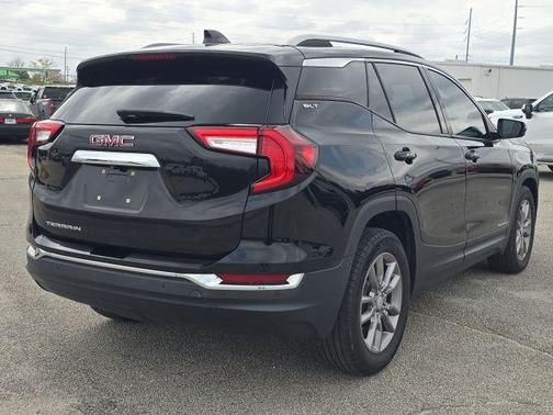 Ebony Twilight Metallic 2022 GMC Terrain SLT