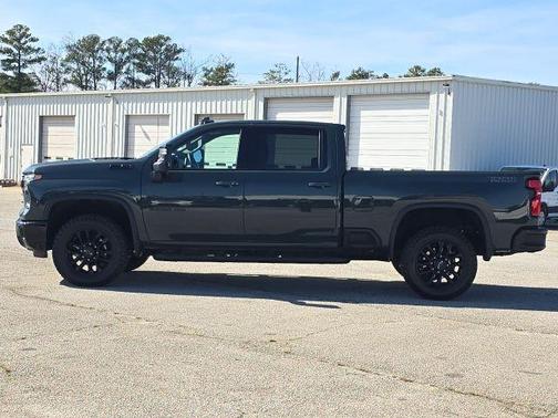2025 Chevrolet Silverado 3500 LTZ