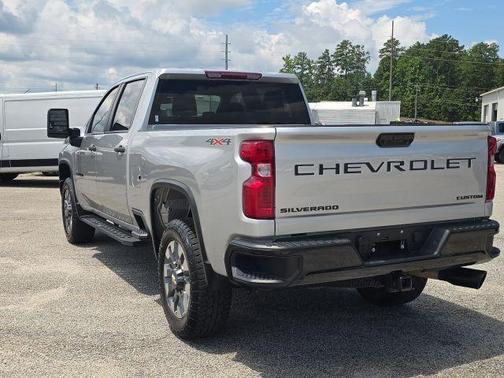 2023 Chevrolet Silverado 2500 Custom