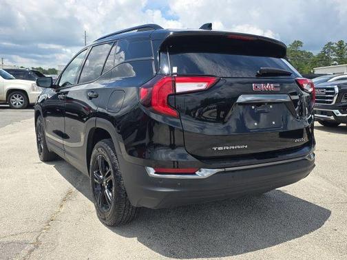 2023 GMC Terrain AT4