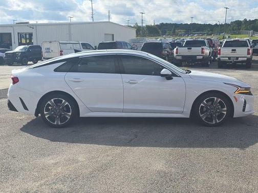 2023 Kia K5 EX