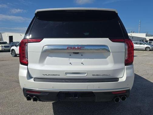 2022 GMC Yukon XL Denali