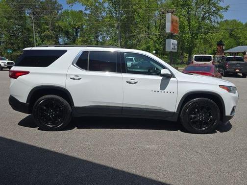 2021 Chevrolet Traverse LT Cloth
