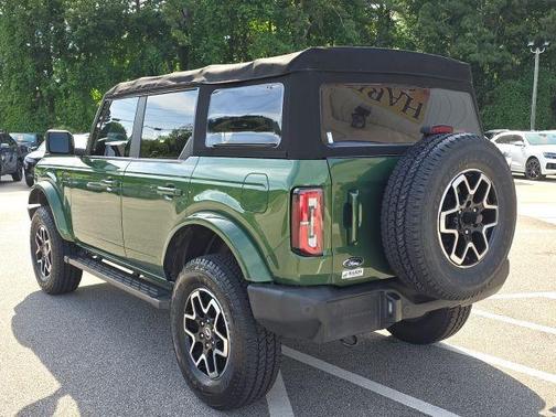 Green Metallic 2022 Ford Bronco Outer Banks