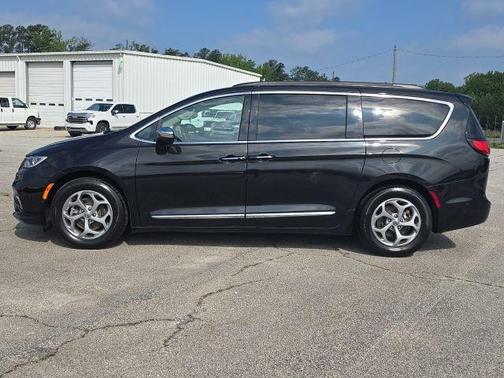 2022 Chrysler Pacifica Limited