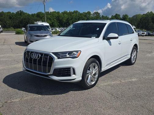 2023 Audi Q7 55 Premium Plus