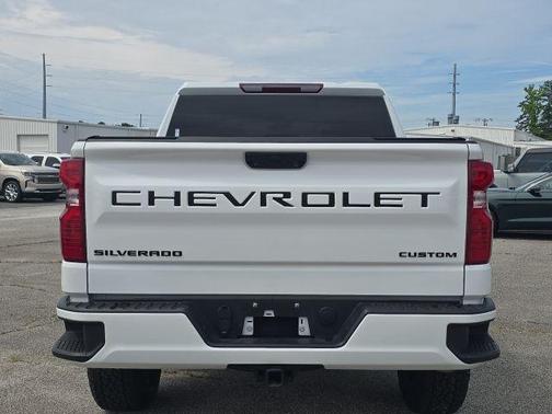 2024 Chevrolet Silverado 1500 Custom