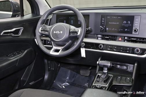 Gray 2024 Kia Sportage LX
