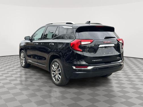 Ebony Twilight Metallic 2022 GMC Terrain Denali