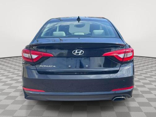 Phantom Black 2017 Hyundai SONATA SE