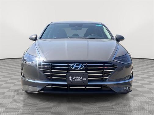 2022 Hyundai SONATA SE
