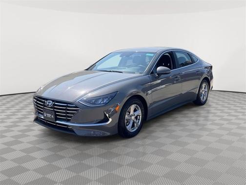 2022 Hyundai SONATA SE
