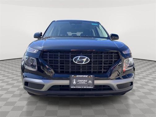 2023 Hyundai VENUE SE