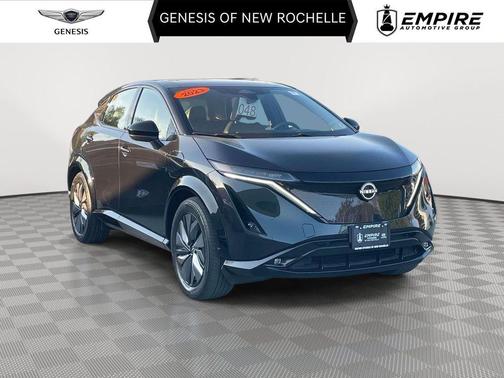 Northern Lights 2023 Nissan ARIYA EVOLVE+