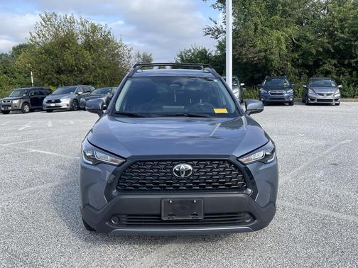 2024 Toyota Corolla Cross LE
