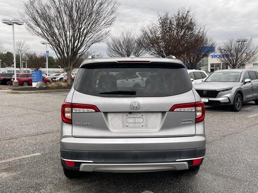 2020 Honda Pilot Touring 8-Passenger