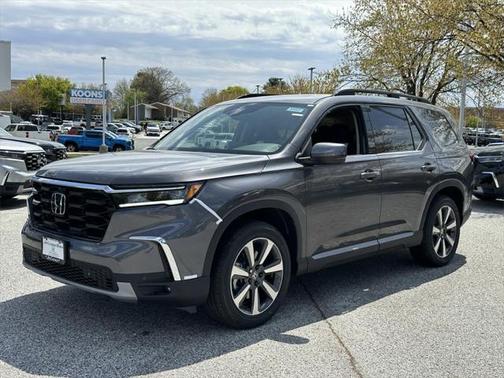 2025 Honda Pilot Touring 8-Passenger
