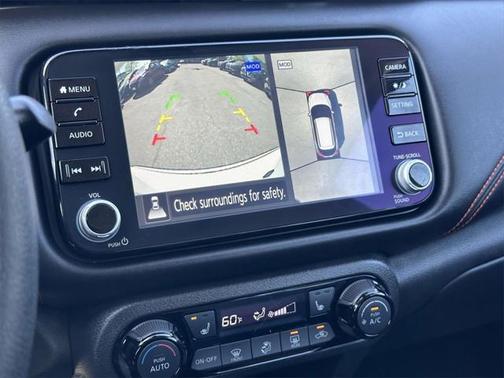 2022 Nissan Kicks SR
