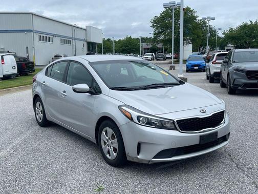 Silky Silver 2018 Kia Forte LX