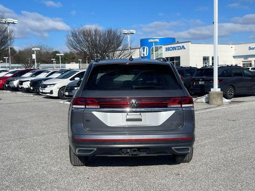 2024 Volkswagen Atlas 2.0T SE w/Technology 4MOTION