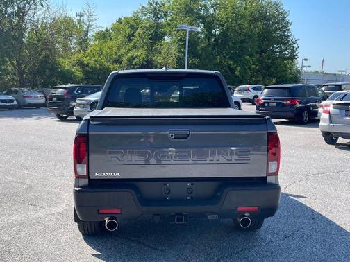 Grey 2025 Honda Ridgeline RTL