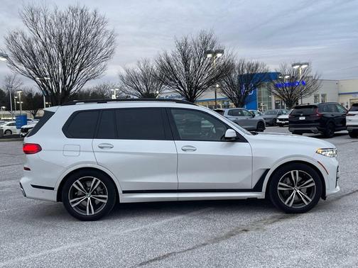 2022 BMW X7 xDrive40i