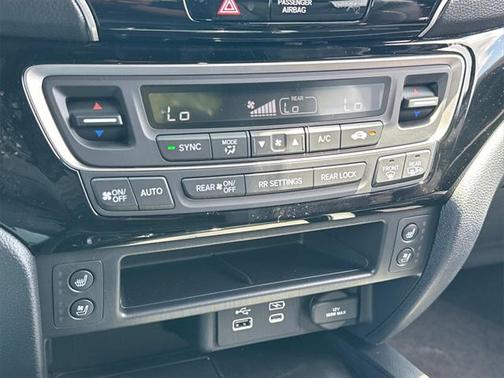 2025 Honda Ridgeline Black