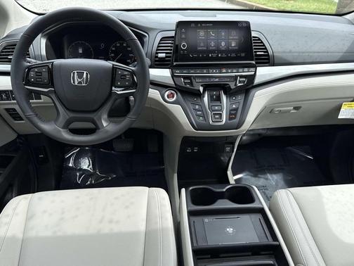 Solar Silver Metallic 2026 Honda Odyssey EX-L