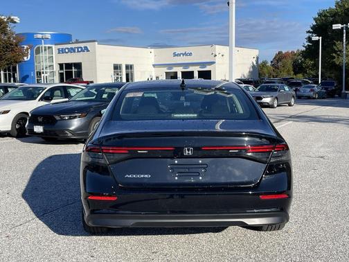 2024 Honda Accord LX 1.5T