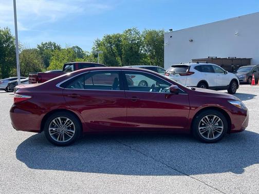 Ruby Flare Pearl 2017 Toyota Camry SE