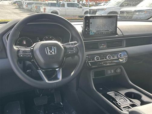 2025 Honda Pilot Touring 8-Passenger